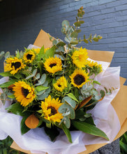 Load image into Gallery viewer, Sunflowers -Flower Delivery Nunawading
