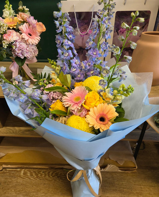 A Custom Flower Bouquet for a Meaningful Farewell