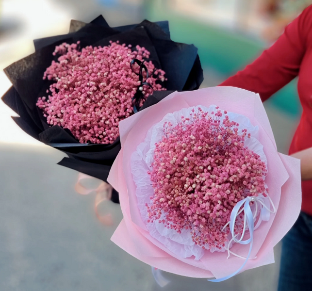 Top Graduation Flower Bouquets to Send Your Graduate