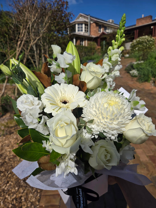 Flowers for a Park Orchards Home