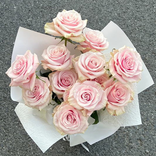 Pinky Promise Rose Bouquet