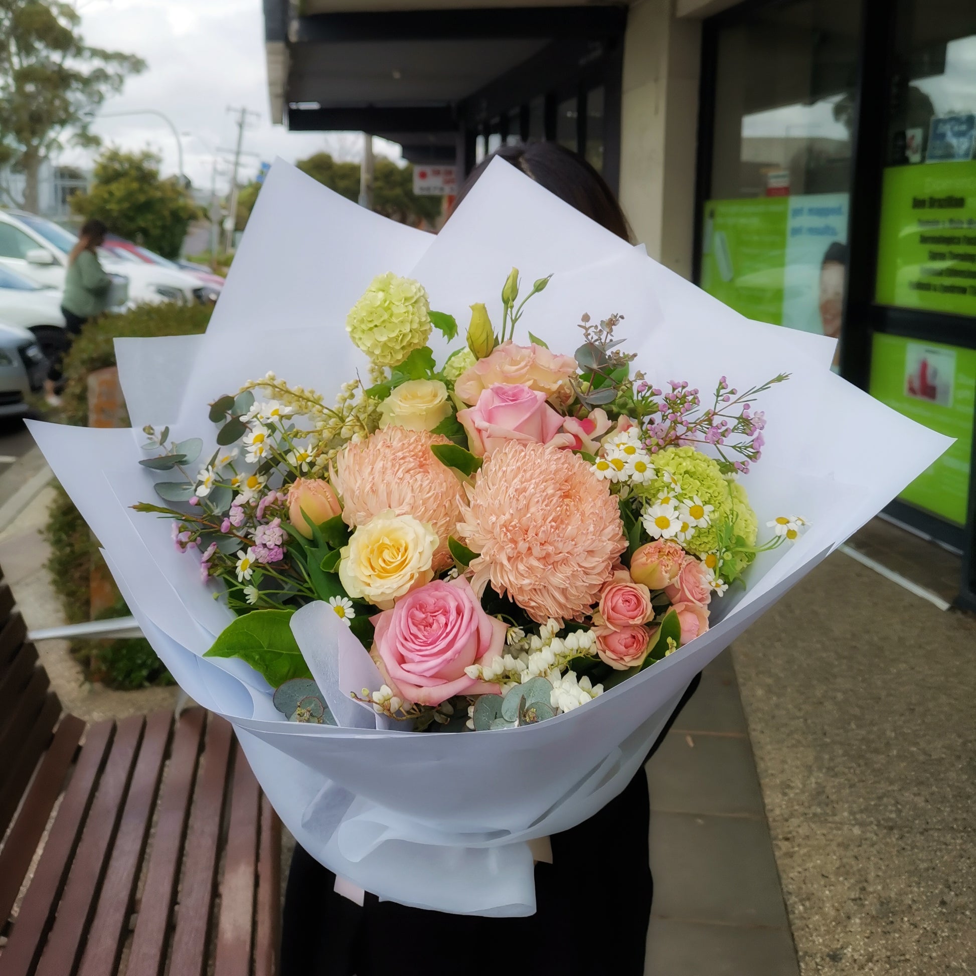 Elegant whimsical flower arrangement delivered straight to prestigious family residences and classic heritage homes across Balwyn.