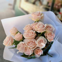 Load image into Gallery viewer, Pink rose bouquet
